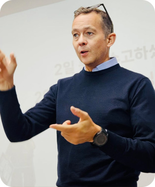 Sean Blair Master SeriousWork Trainer LEGO Serious Play